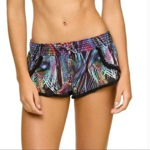 NWOT PILYQ Darling Plume Pom Pom Short!